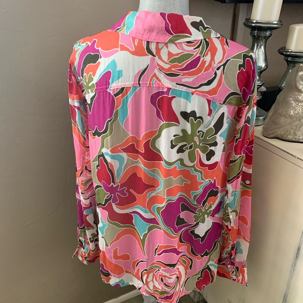 Sheer Tropical Floral Print V-Neck Popover Blouse | Tommy Bahama | Size Medium - Picture 10 of 10